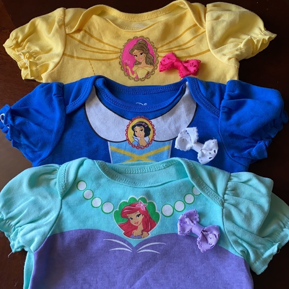 Disney Baby Princess 3 Onesies Size 6/9 Months
